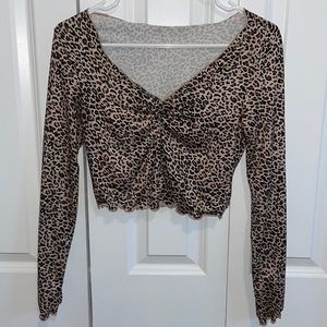 SHEIN Cheetah Print Long-sleeve Crop Top